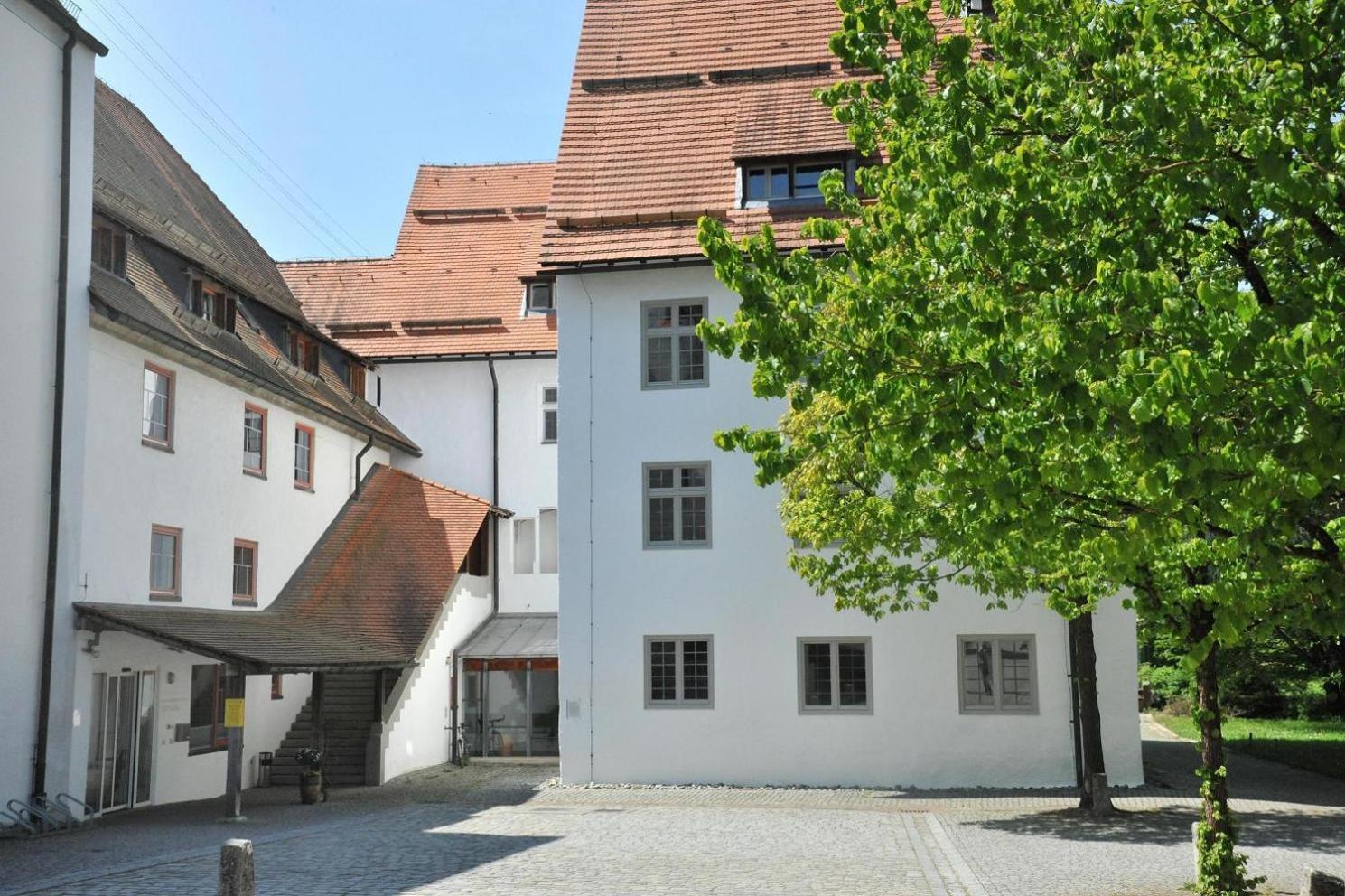 Tagungshaus Kloster Heiligkreuztal Altheim  Extérieur photo